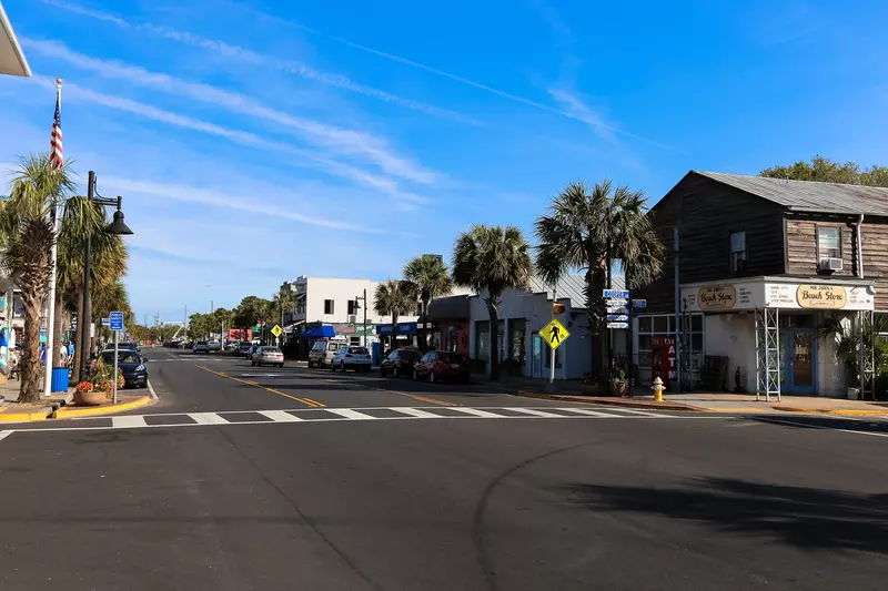 folly beach town