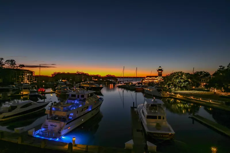 harbour town marina