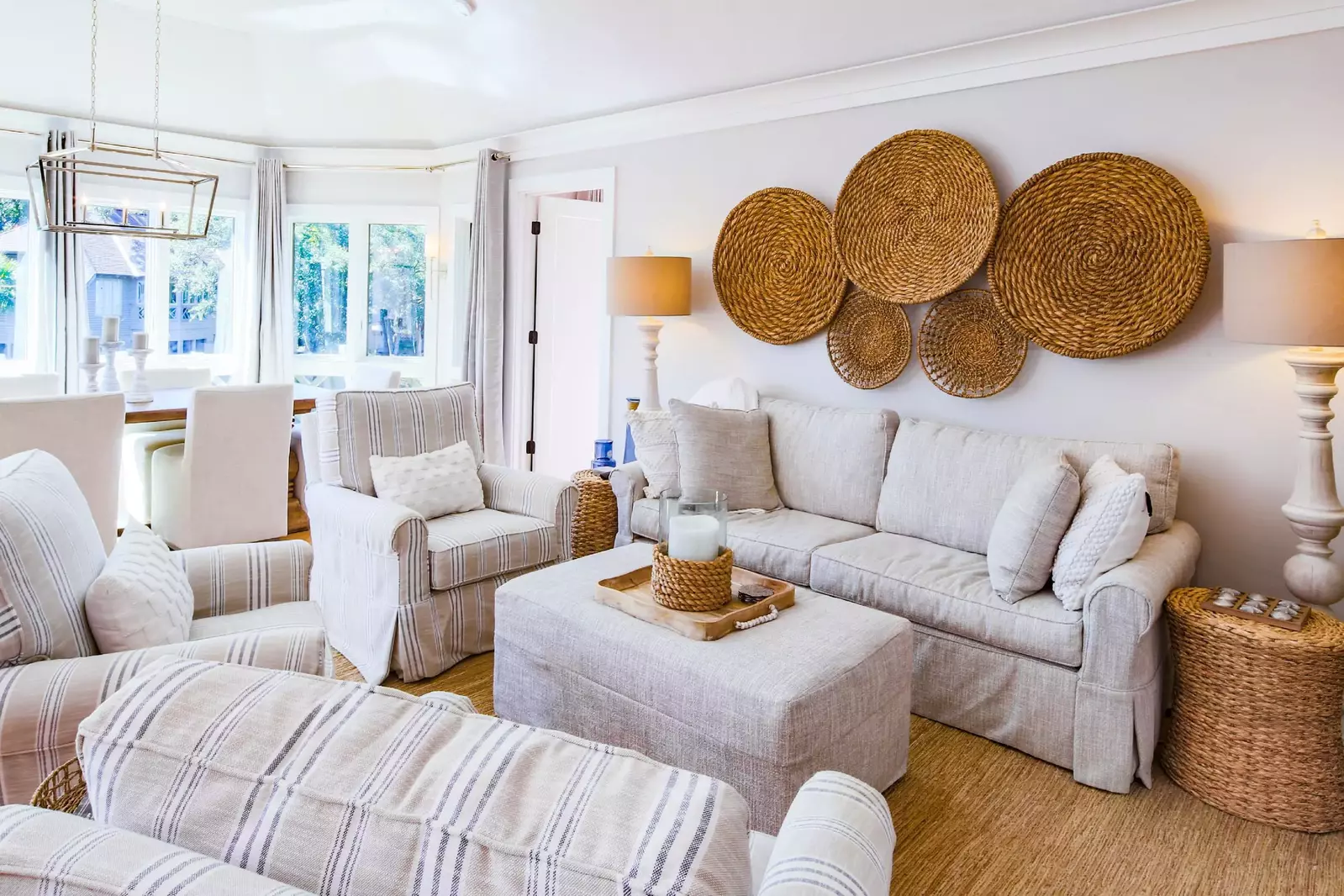 The White Pearl is decorated with a coastal mix of beiges, blues and whites.