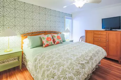Palm Bungalow