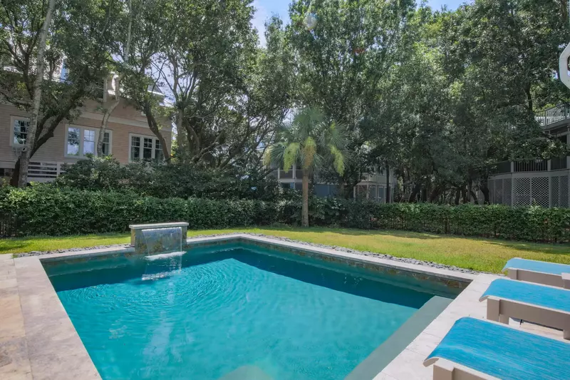 Soak up the sun in one of our poolside lounge chairs.