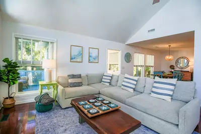 All of the rooms in Love Blooms Here are located on the same floor.