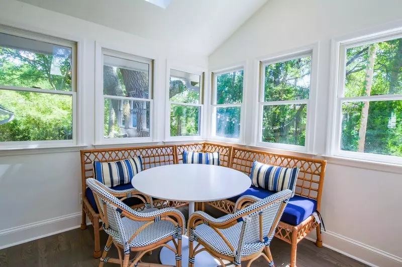 The banquette dining area seats 5.