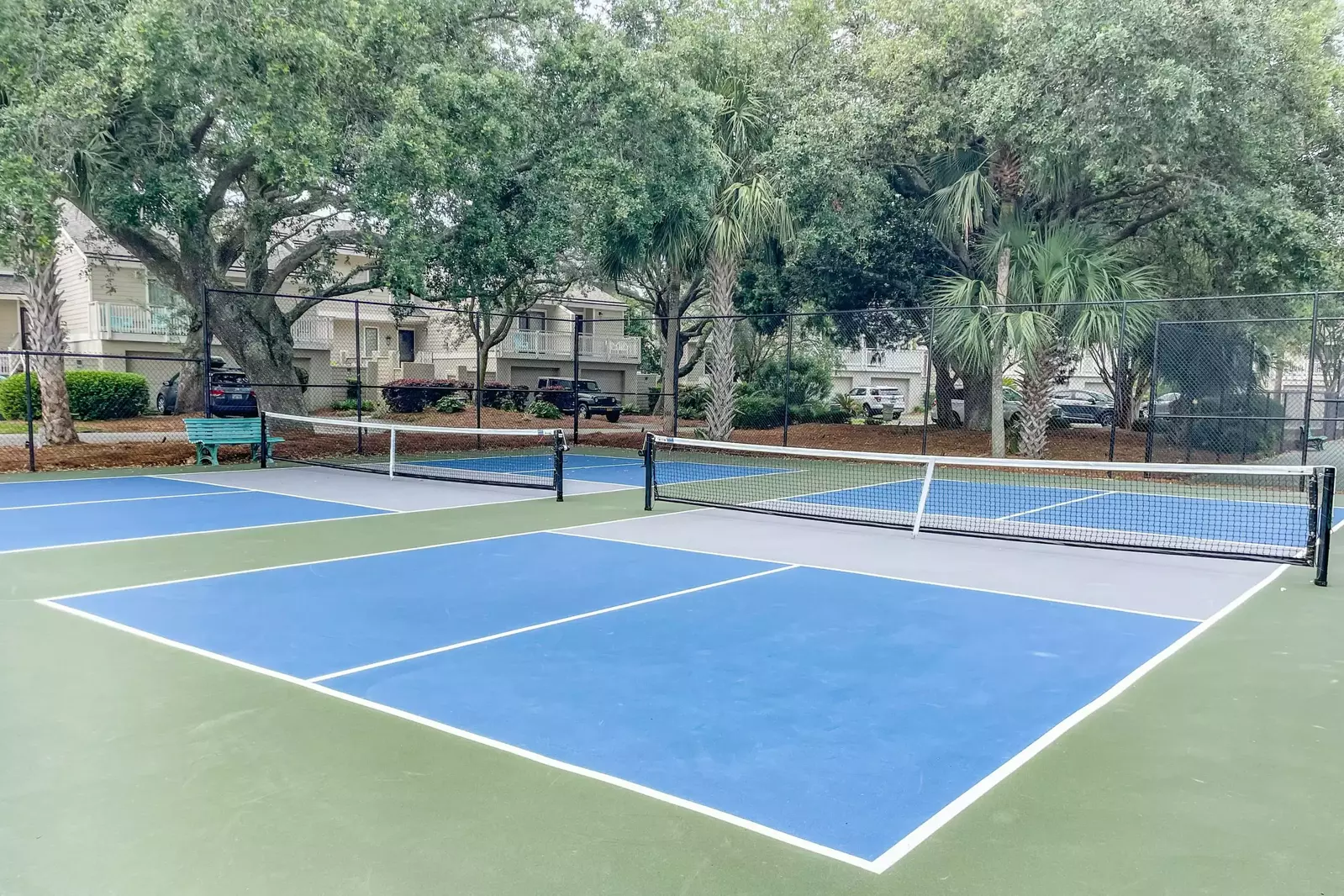 Fairway to Heaven guests are also welcome to play pickle ball on the Fairway Dunes community courts.