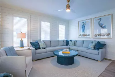 Welcome to Captain's Quarters!