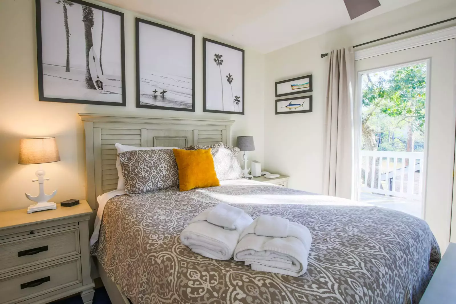 There are two bedrooms on the lower level and two bedrooms on the upper level.