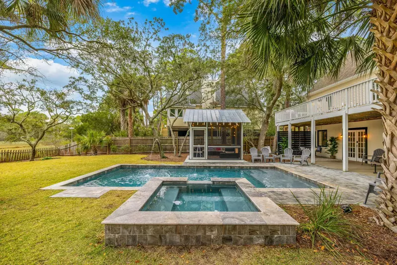 There is also a hot tub (which can be heated for an additional fee).