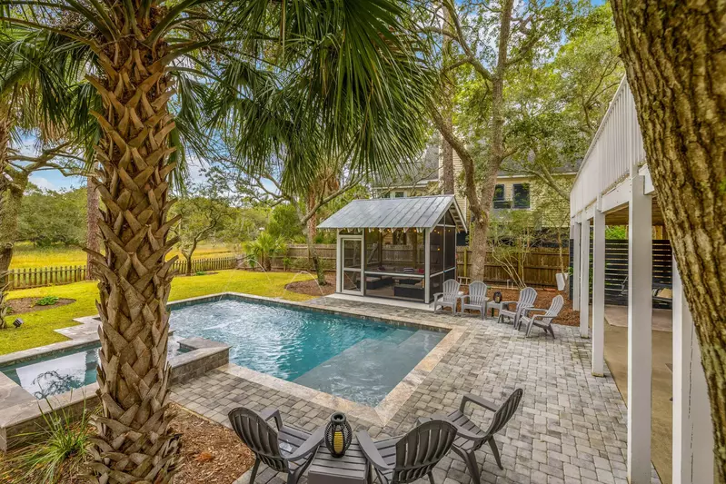 We'd love to host your family's next beach getaway at Heron Hideaway!