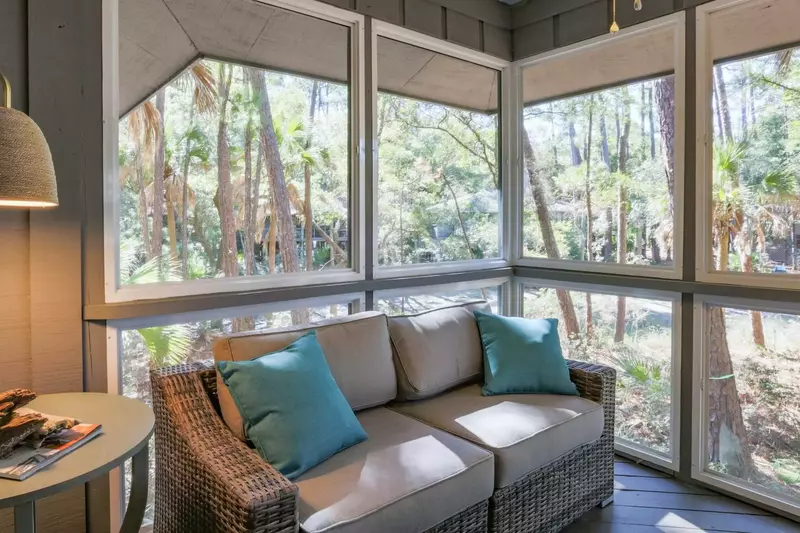 This is the perfect spot for your morning coffee!