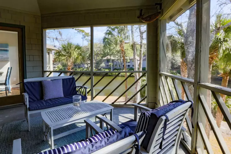 This is a fabulous spot to enjoy your morning coffee, the bird song from nearby trees and a good book!