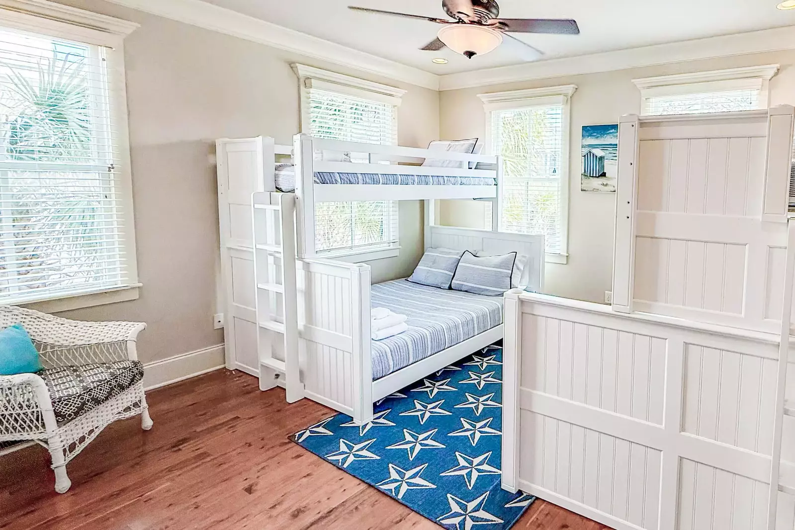 Your kids will love this awesome bunk room!