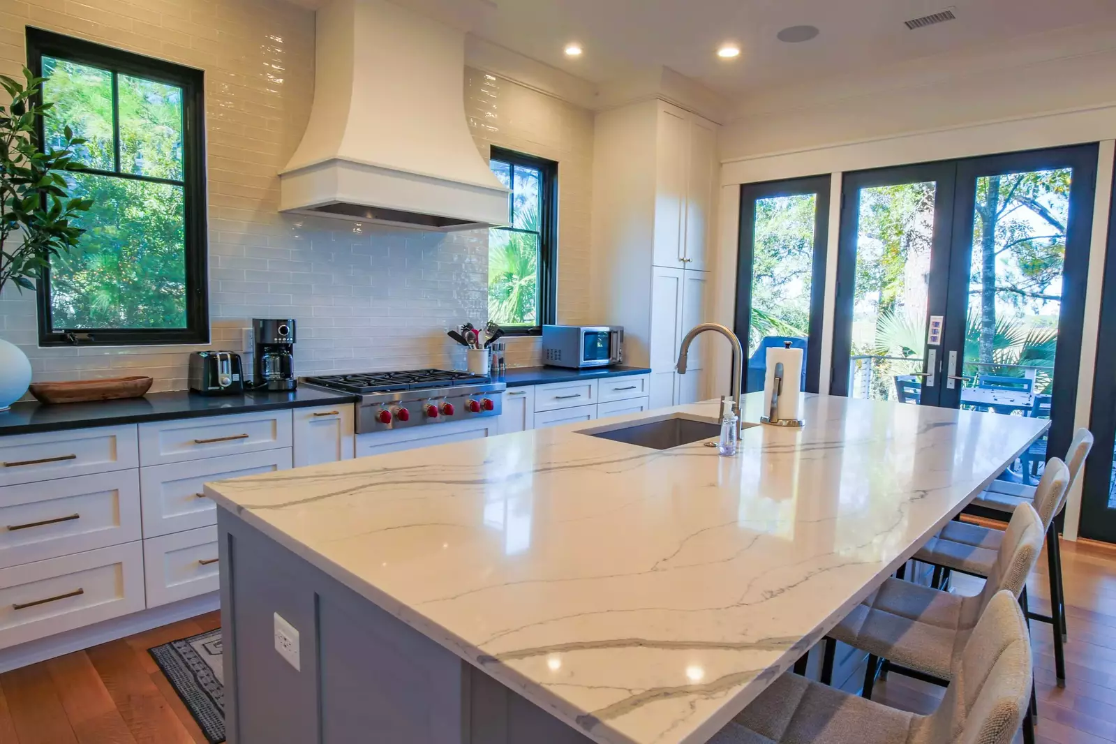 Marsh Pointe receives terrific natural light & gorgeous views of the maritime forest from its modern, untreated windows.