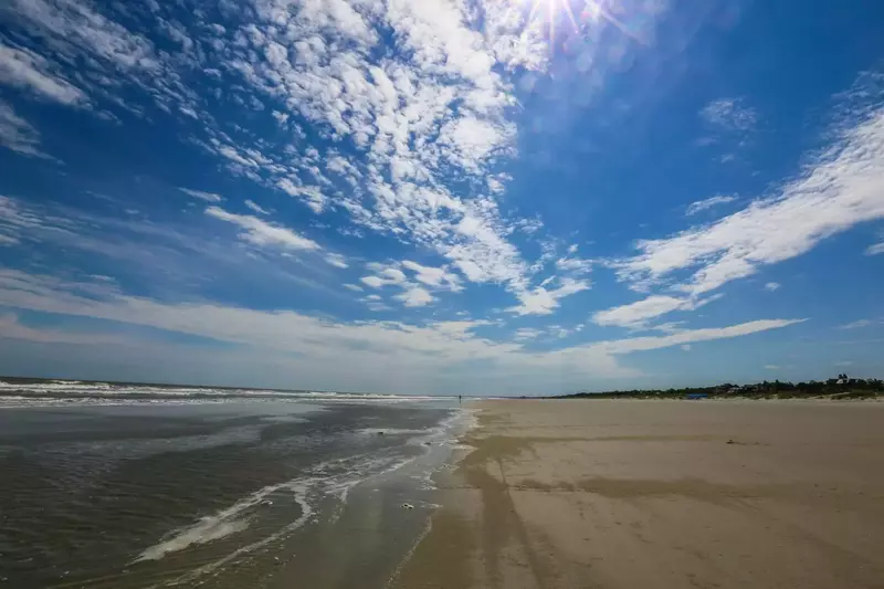 The Kiawah Island beach is over 10 miles long.