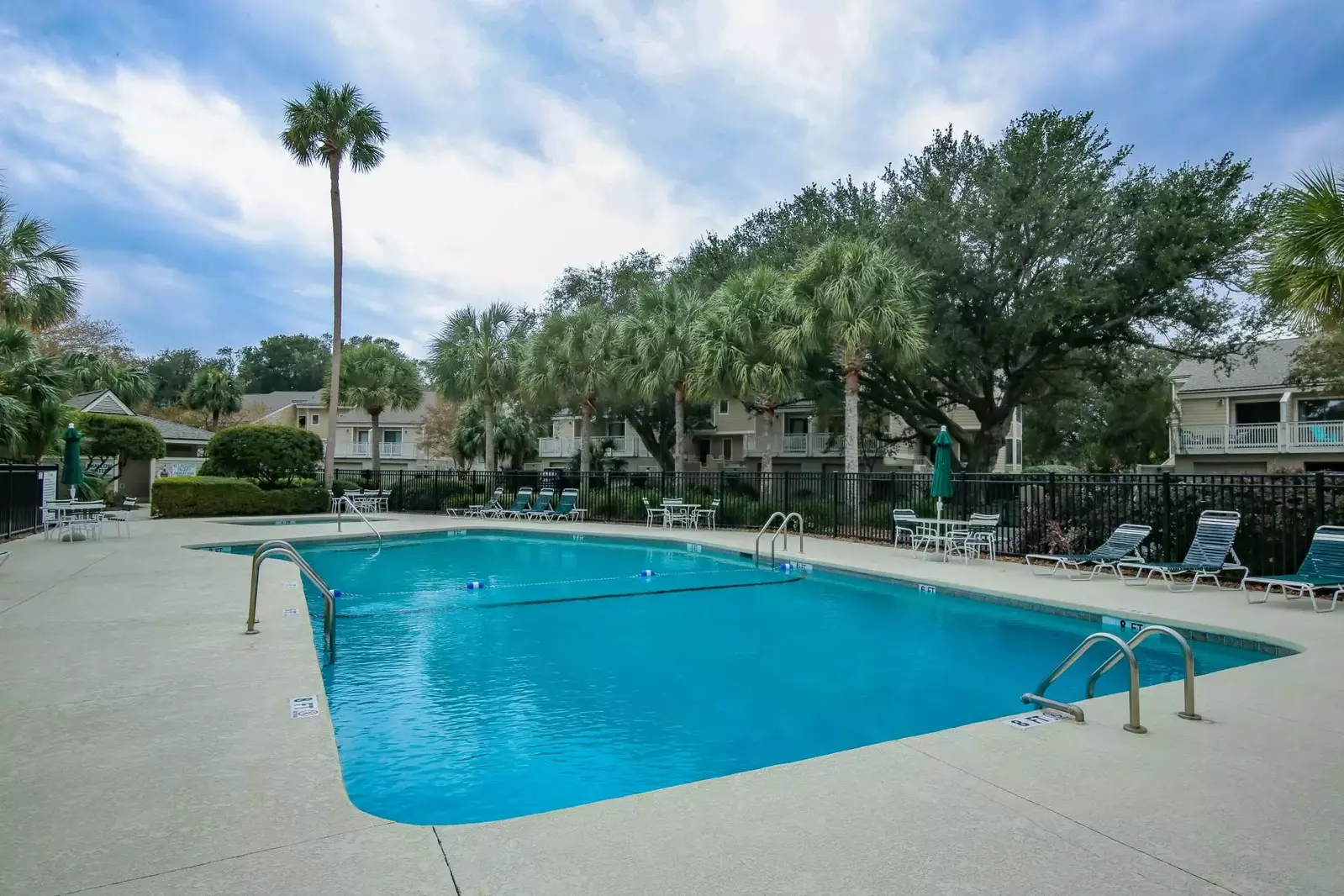 Endless Summer guests are welcome to use the Fairway Dunes community pool!