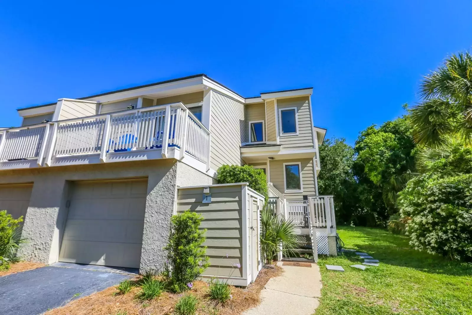 Endless Summer is an end unit townhome within the Fairway Dunes community in Wild Dunes Resort.