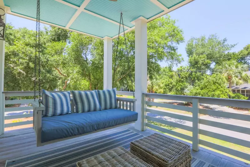 This is a great spot to enjoy your morning coffee, the bird song from nearby trees and a good book!