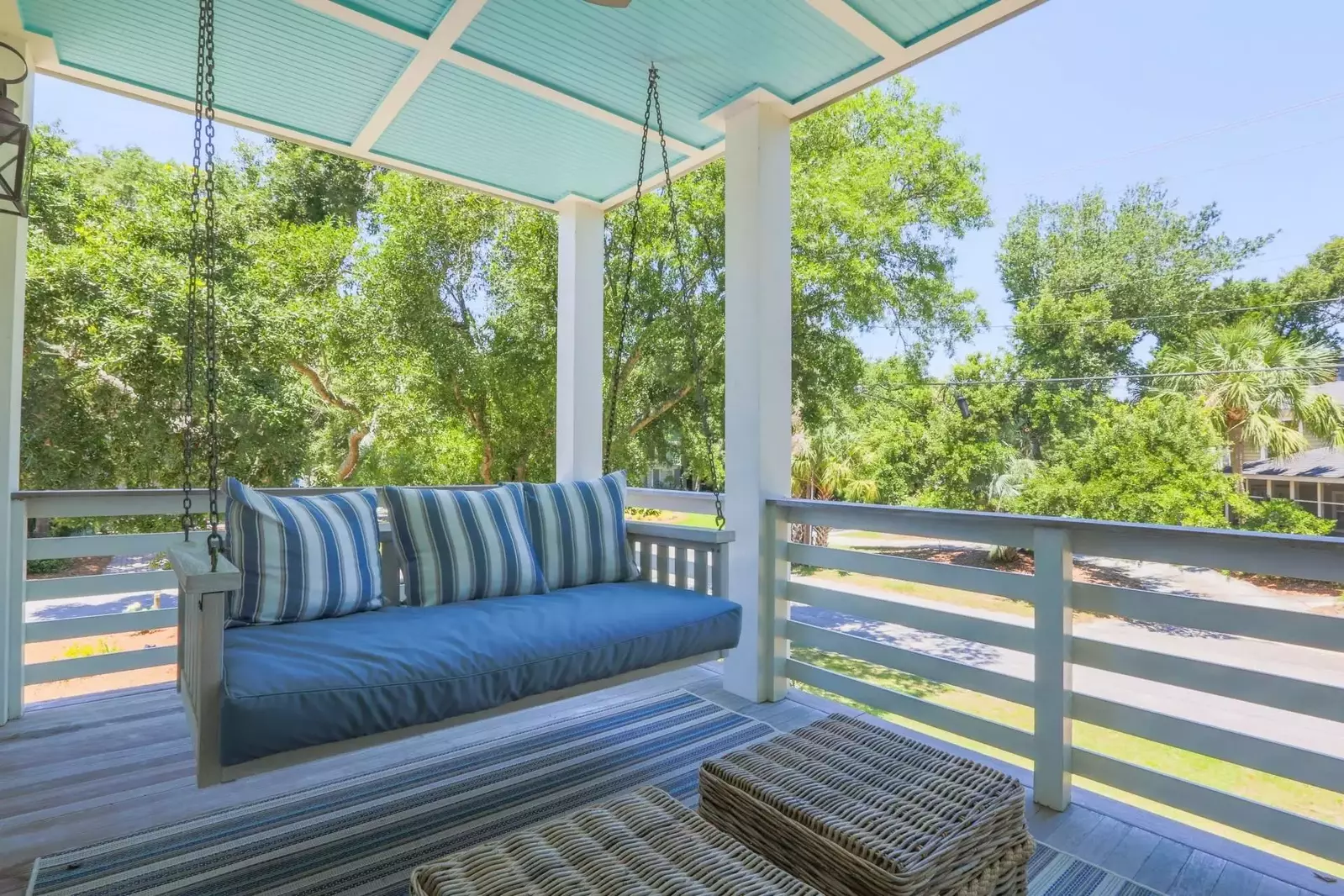 This is a great spot to enjoy your morning coffee, the bird song from nearby trees and a good book!