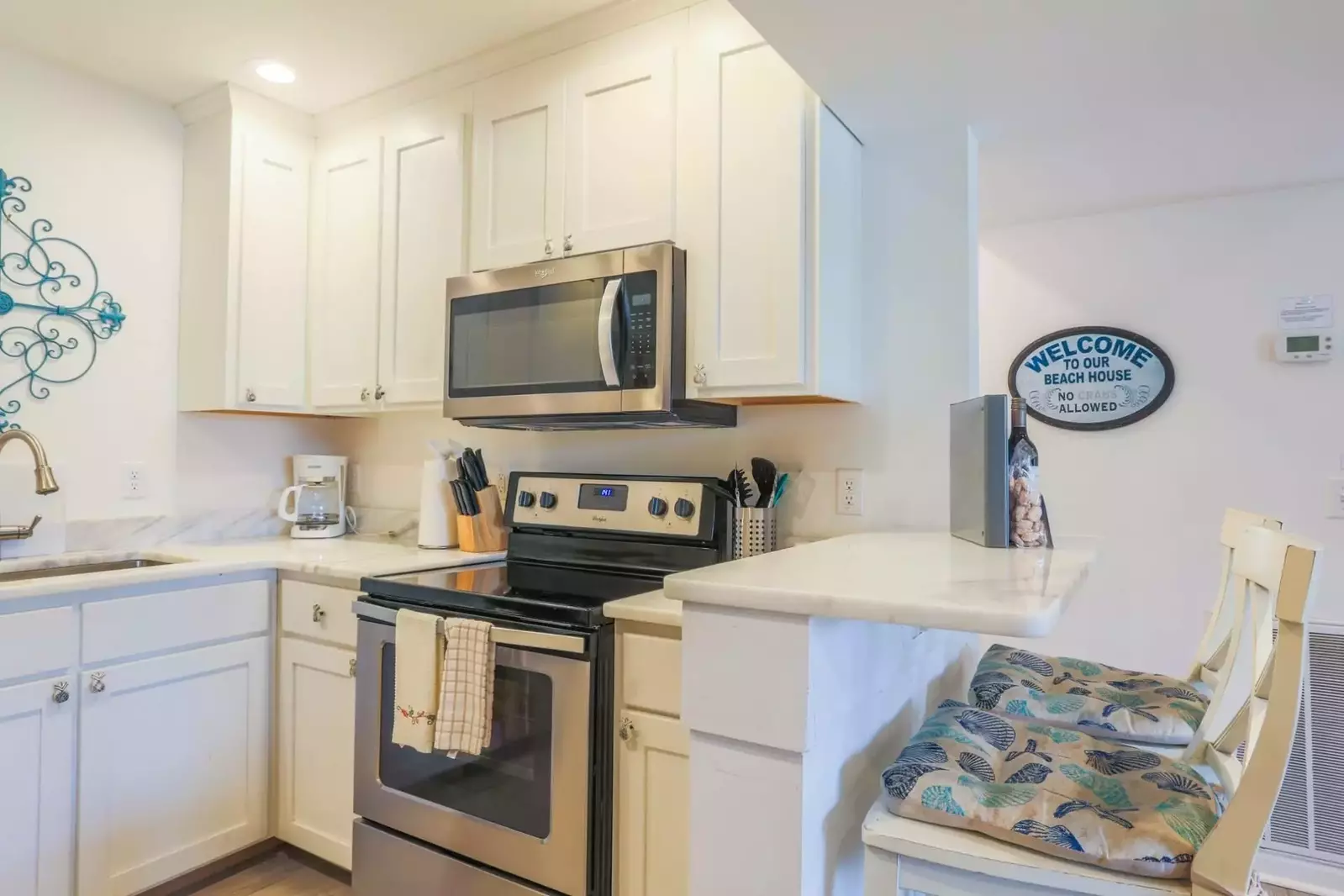 There's plenty of room in the kitchen for you and your guests to prepare your meals.
