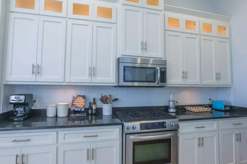There's plenty of room in the kitchen for you and your guests to prepare & enjoy your meals.