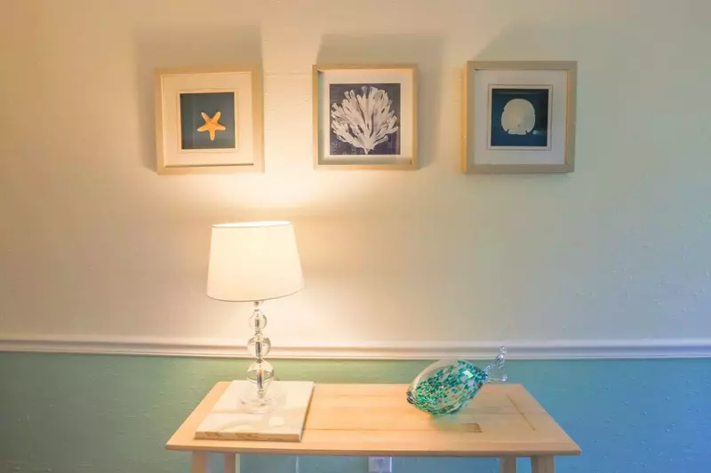 When you enter Cool Blow, you'll find this welcoming entryway.