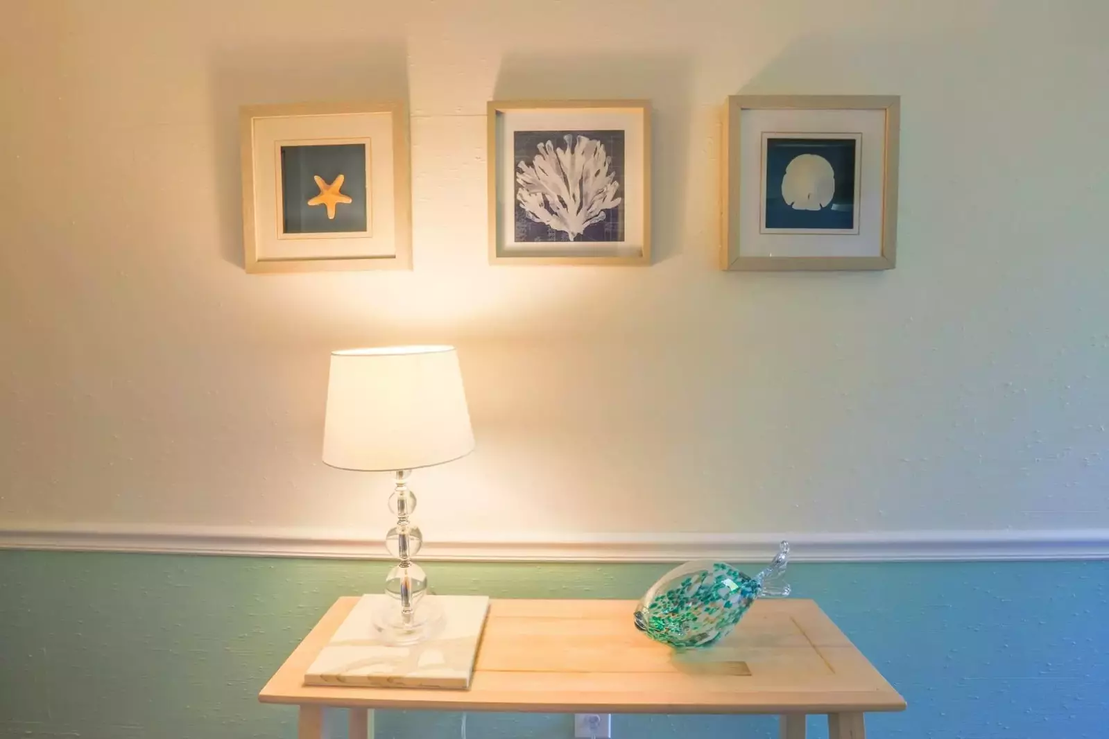 When you enter Cool Blow, you'll find this welcoming entryway.