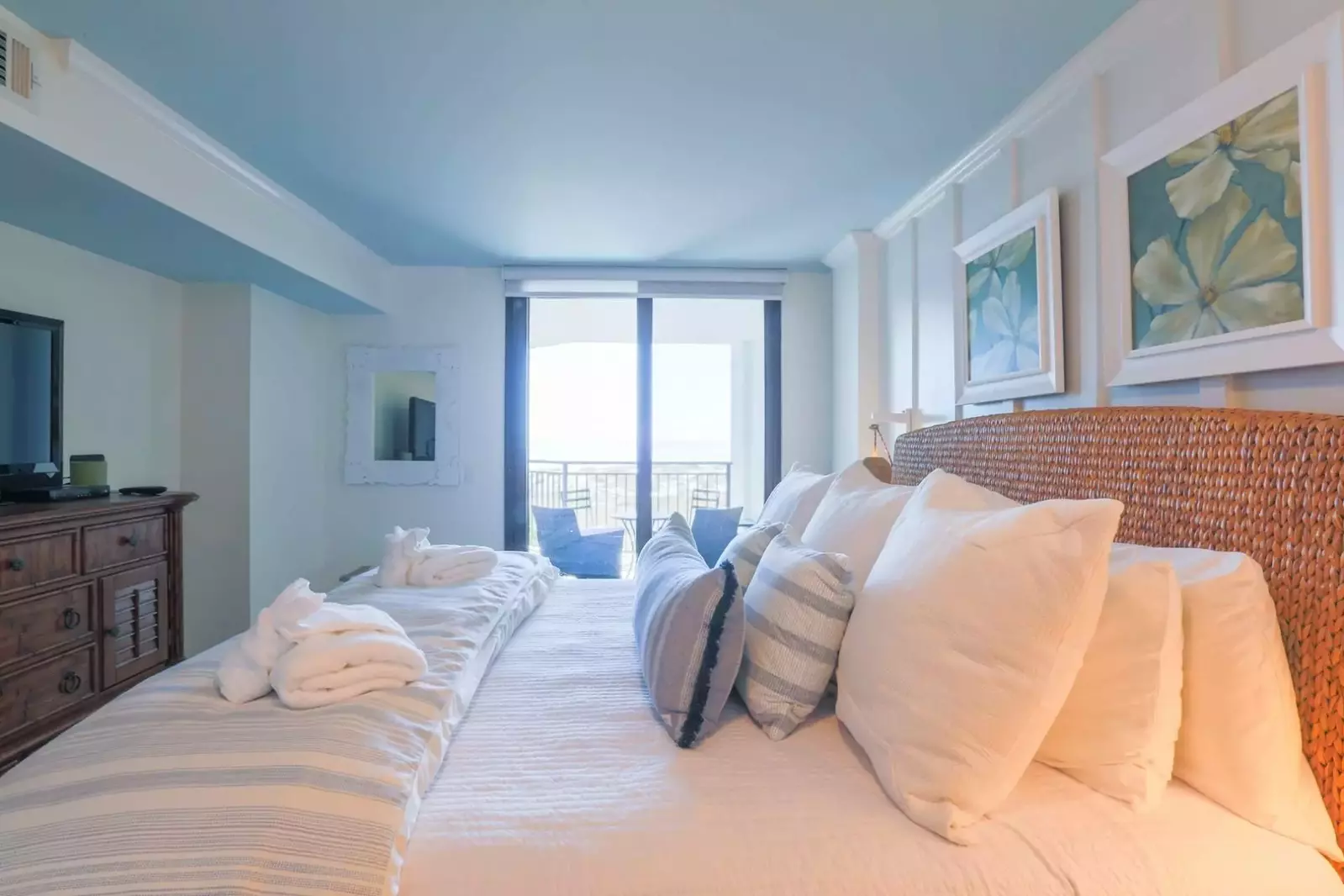 The master bedroom has incredible ocean views and sliding door access to the balcony.