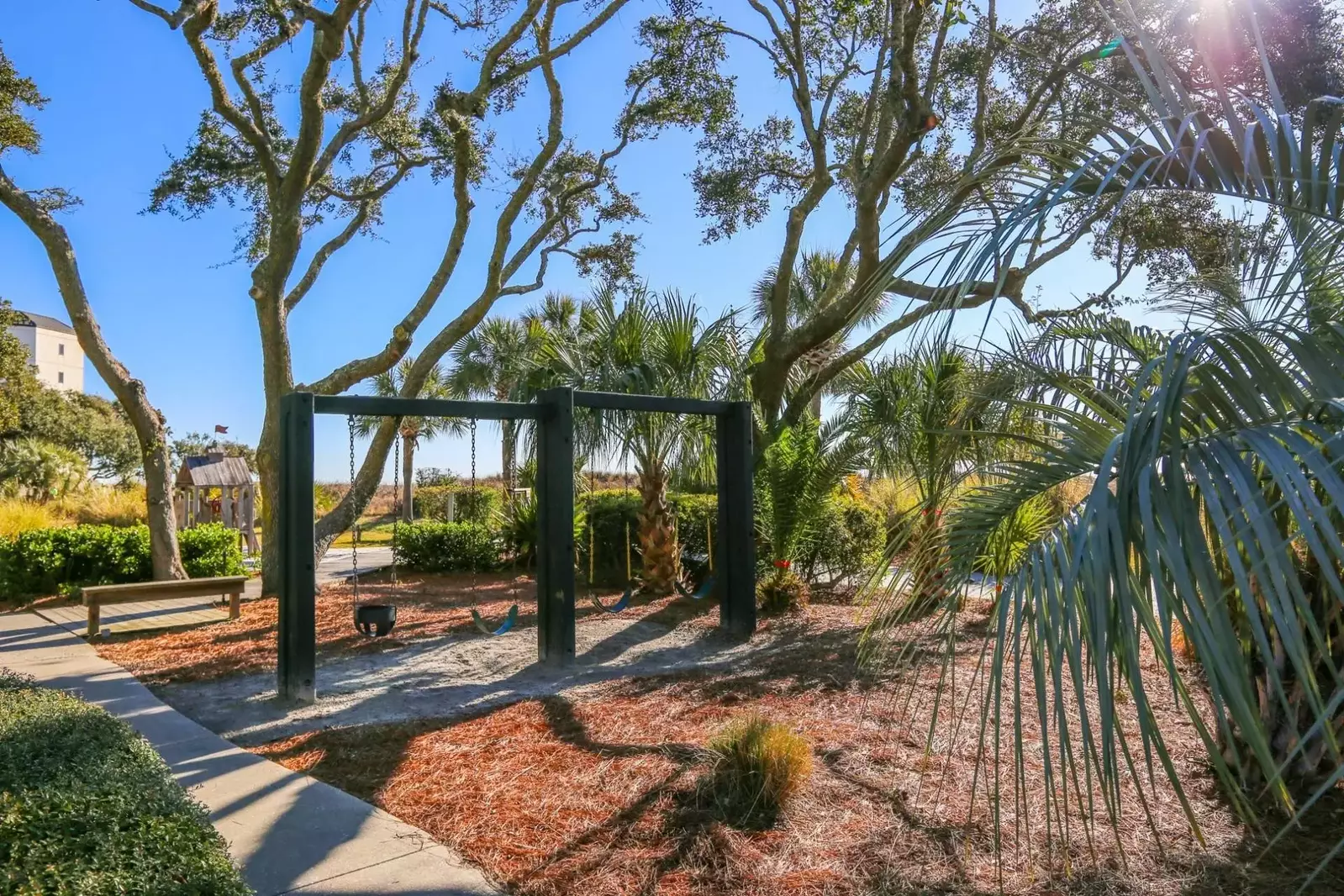 The Shipwatch community has a small playground near the beach access point.