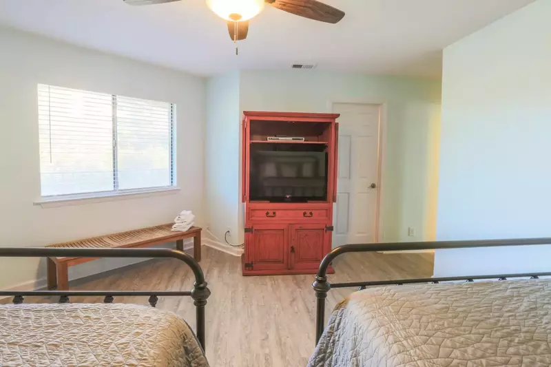 There is also a cable TV in the guest bedroom.