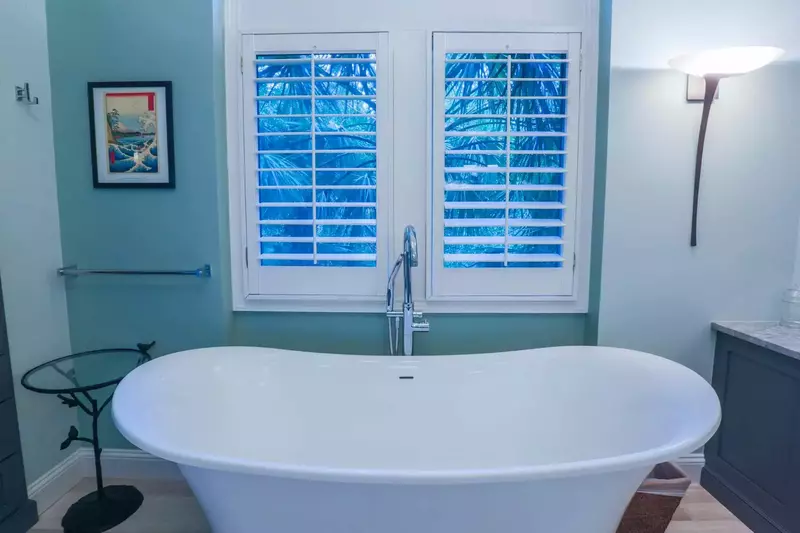 Soak away all your worries in the master suite's large, luxurious bath tub!
