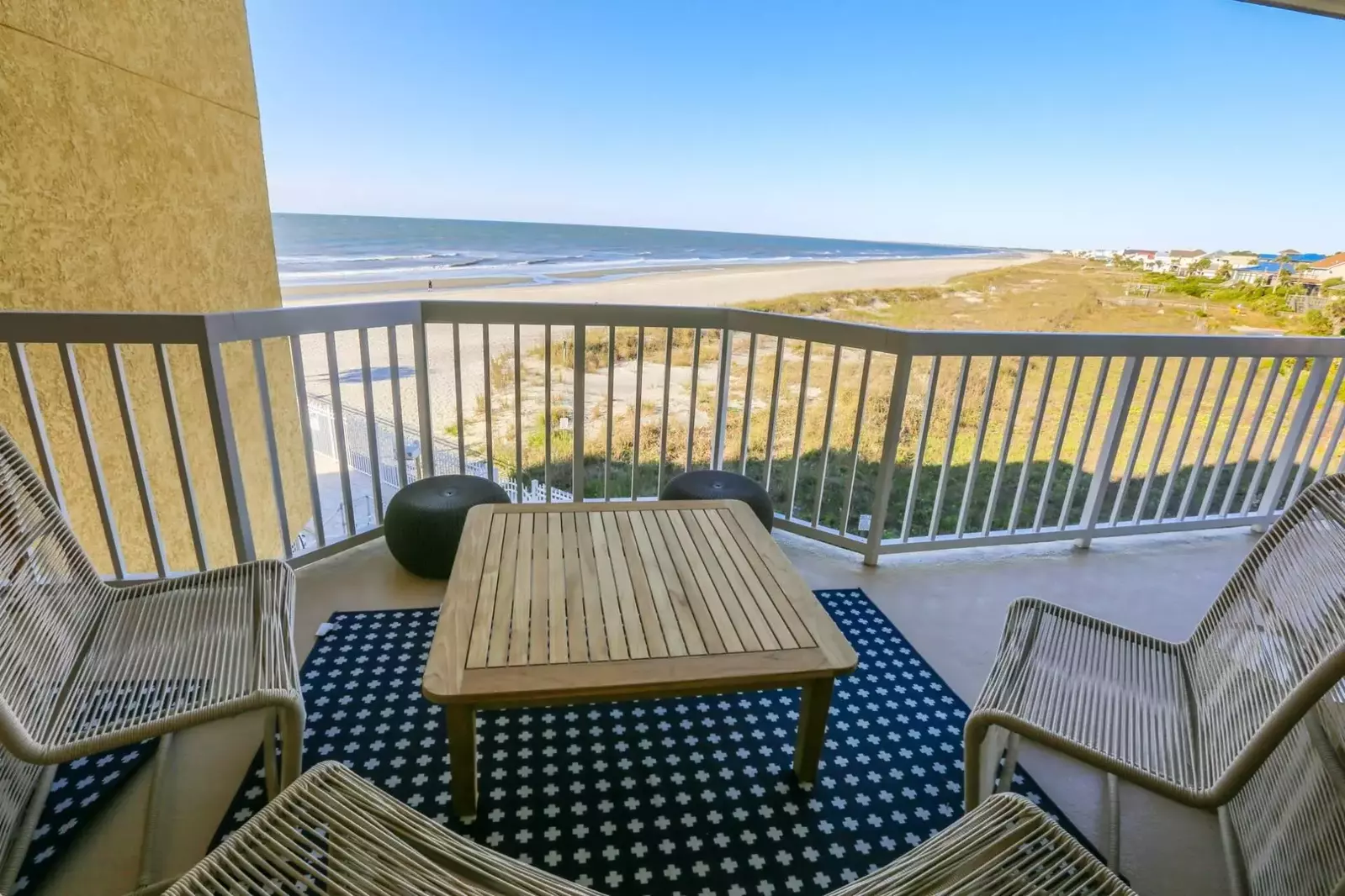 This is the perfect spot for your morning coffee, afternoon tea or favorite evening beverage.
