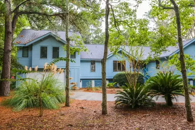 Whale of a Time is located close to the beach and near all the amenities of Wild Dunes Resort.