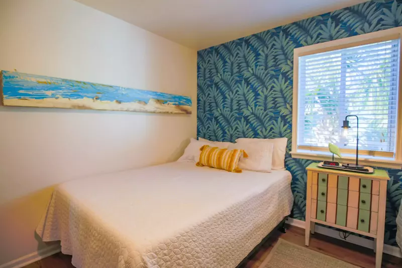 The bedroom features all new wallpaper and new Tempur-pedic mattresses.