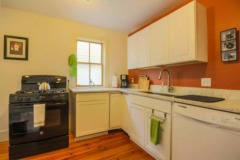 There's plenty of room to prepare your meals within the kitchen.