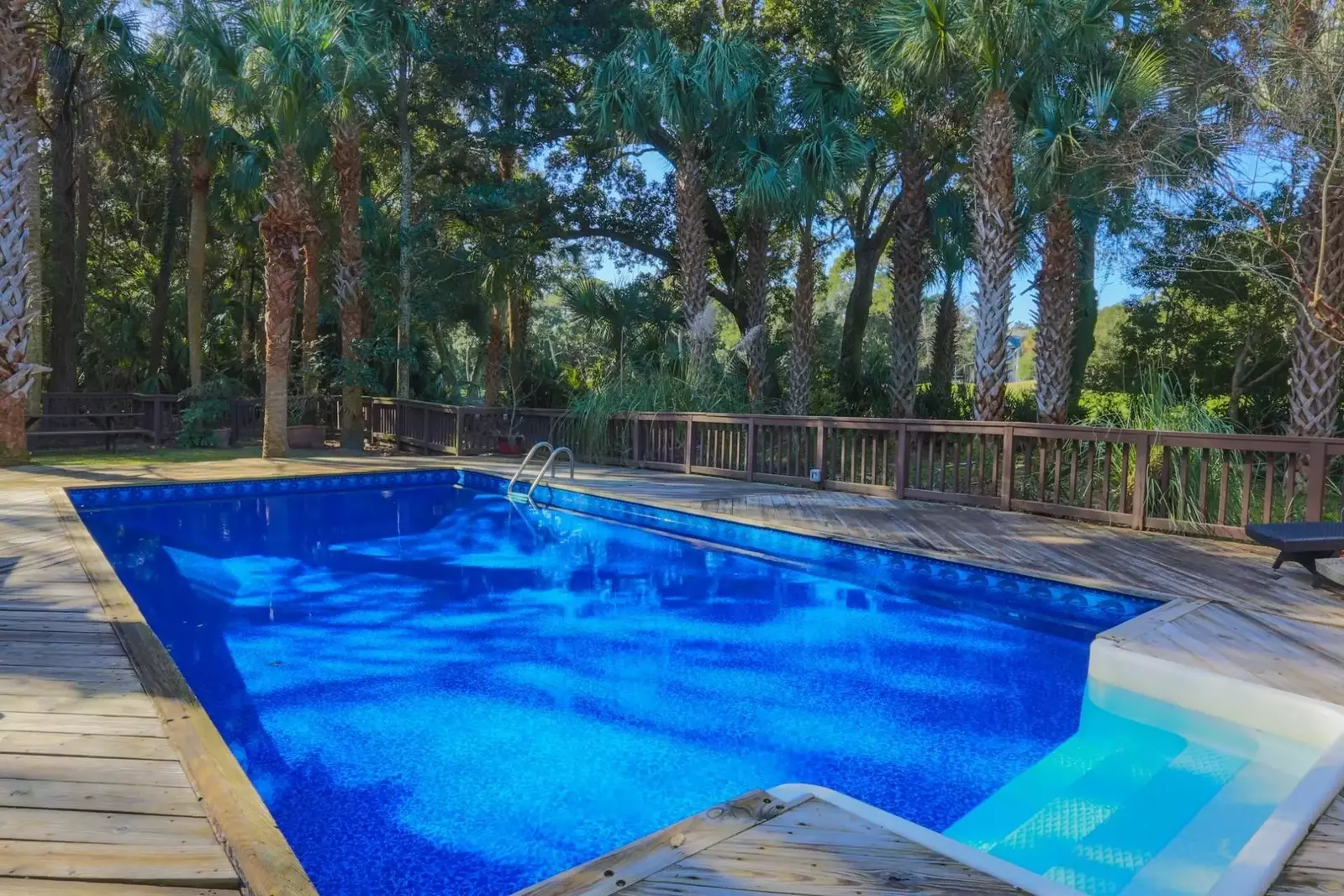 With one of the largest and deepest private pools in Kiawah your whole family will have a whale of a time!