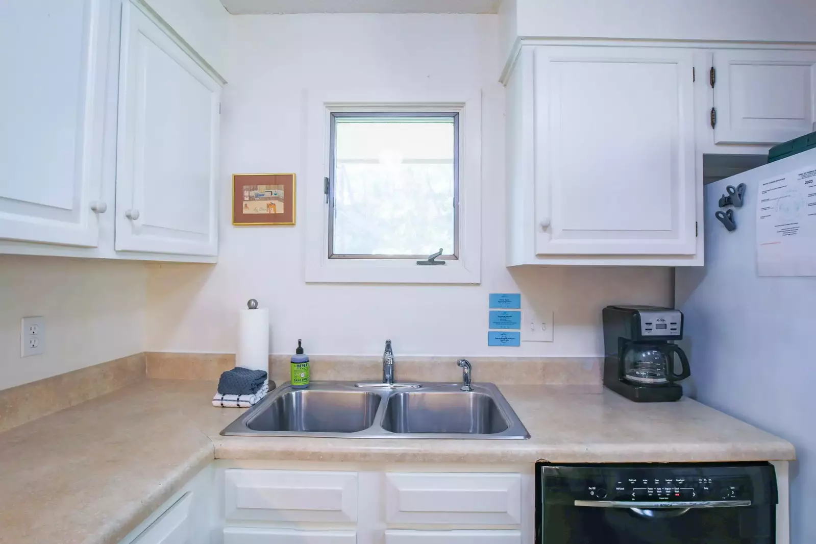 There is plenty of room within the kitchen to prepare your family's feasts!