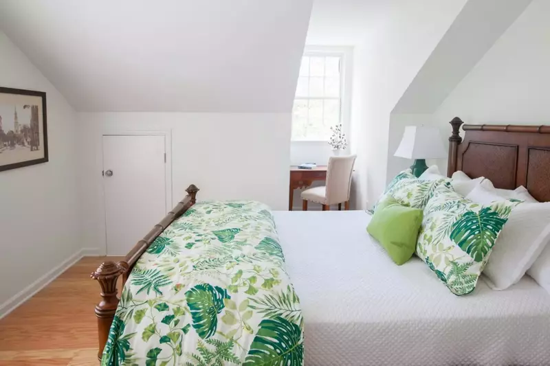 Sumptuous Queen Bed in Bedroom #2 - 2nd Floor - Jack n Jill Bathroom with Bunk Room - Flat Screen TV with Roku