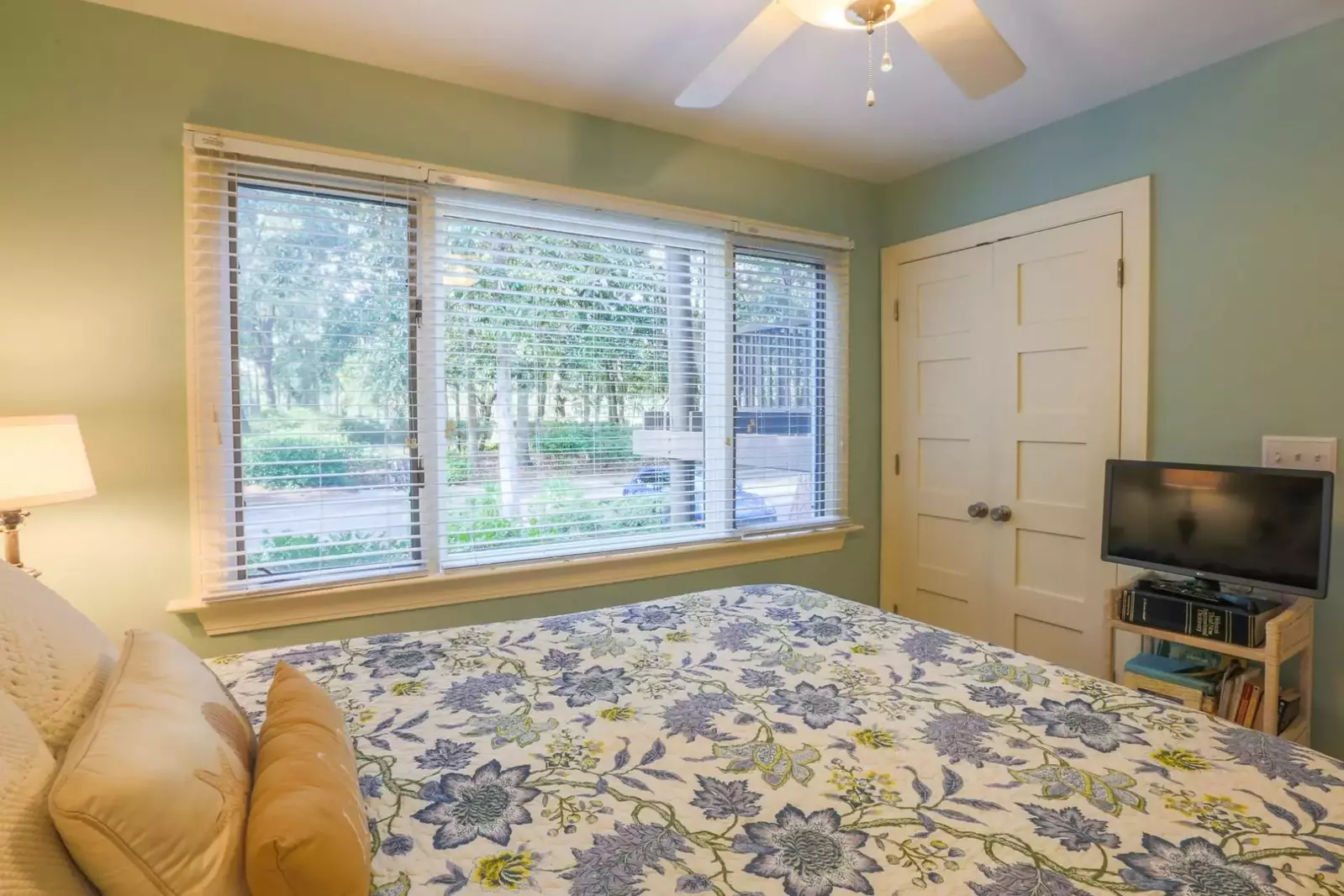 The guest bedroom looks out onto the front of the villa.