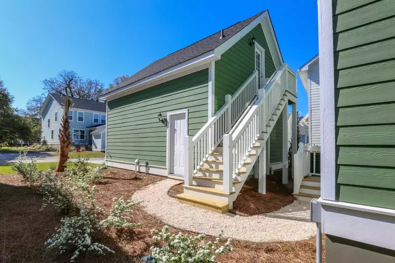 There's a separate carriage house available for rent in the backyard.