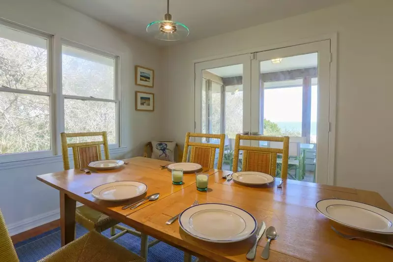 The interior dining table comfortably seats 6 people.