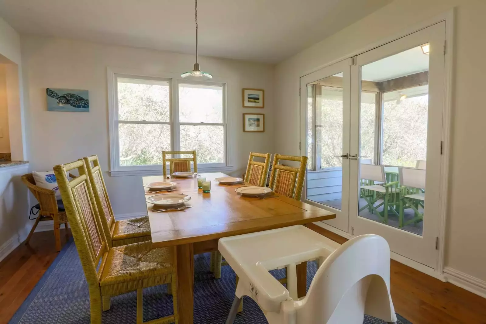 Guests are welcome to use the home's high chair.