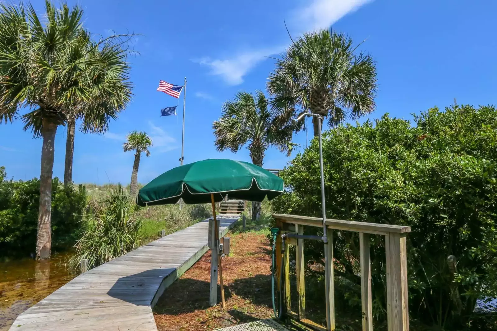 You'll love the Shipwatch community's outdoor shower and boardwalk access to the beach.