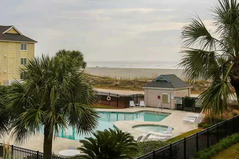 Guests of Flip Flop Fun are welcome to use the loungers & furniture around the community pool.