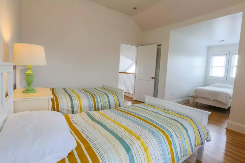 With plenty of morning light you'll want to get up and out to the beach early!