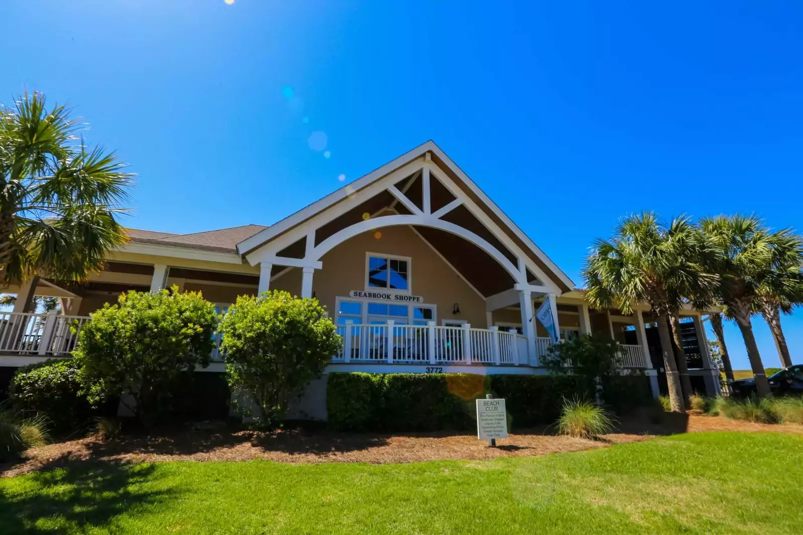 The Seabrook Shoppe is a great place for snacks, beach items & branded merchandise.