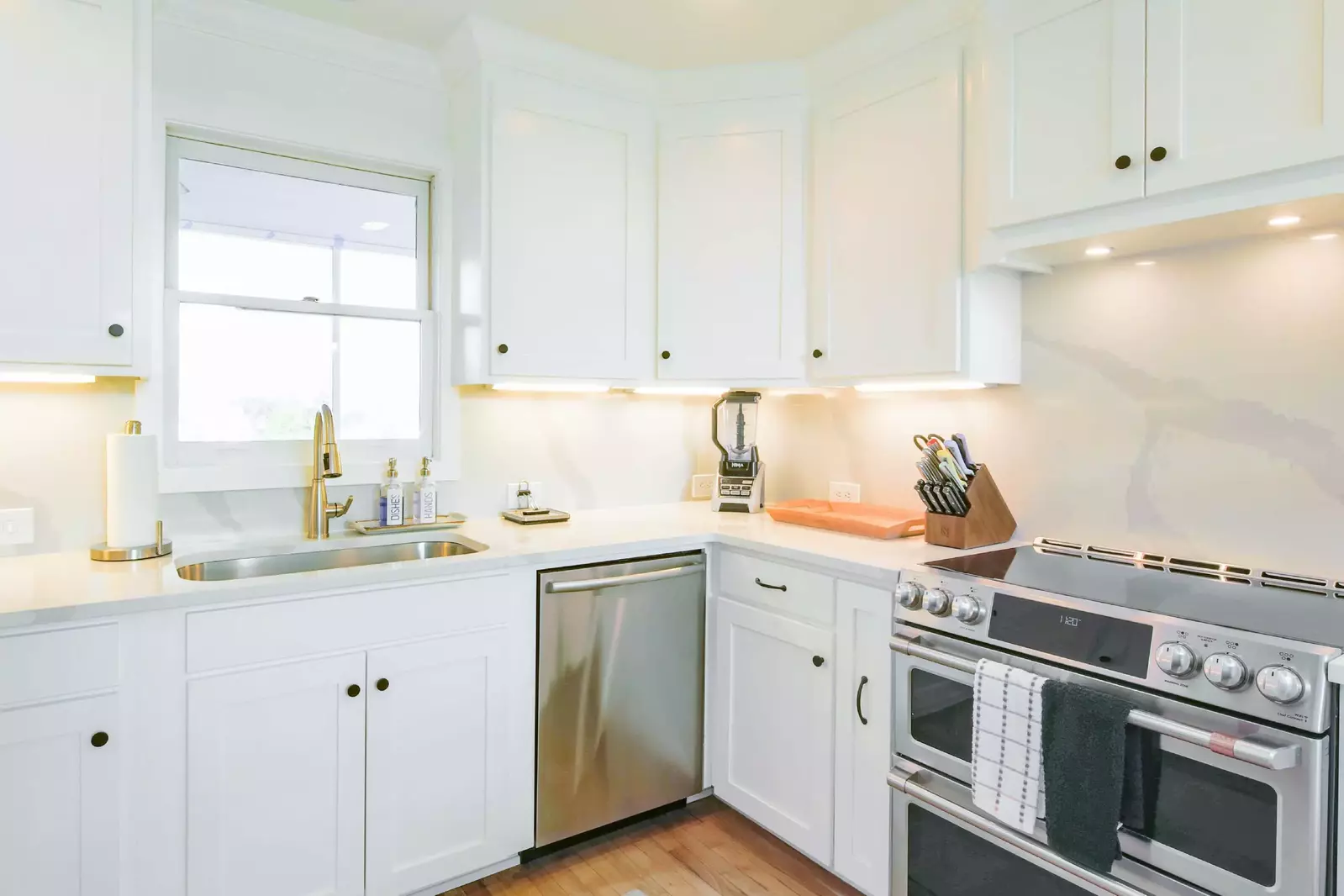 There's ample amounts of room in the kitchen for you and your guests to prepare your meals.
