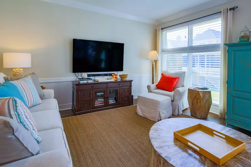 There's plenty of room on the comfy sofas for your family to relax and enjoy one another's company.