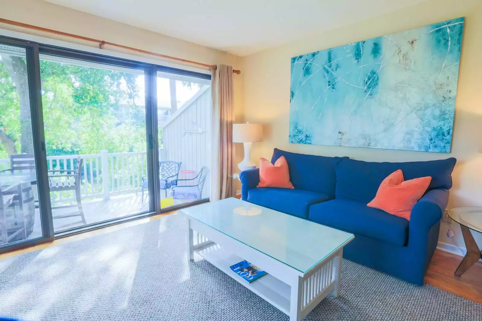 This is the perfect spot for your morning coffee, a good book or an evening glass of wine.