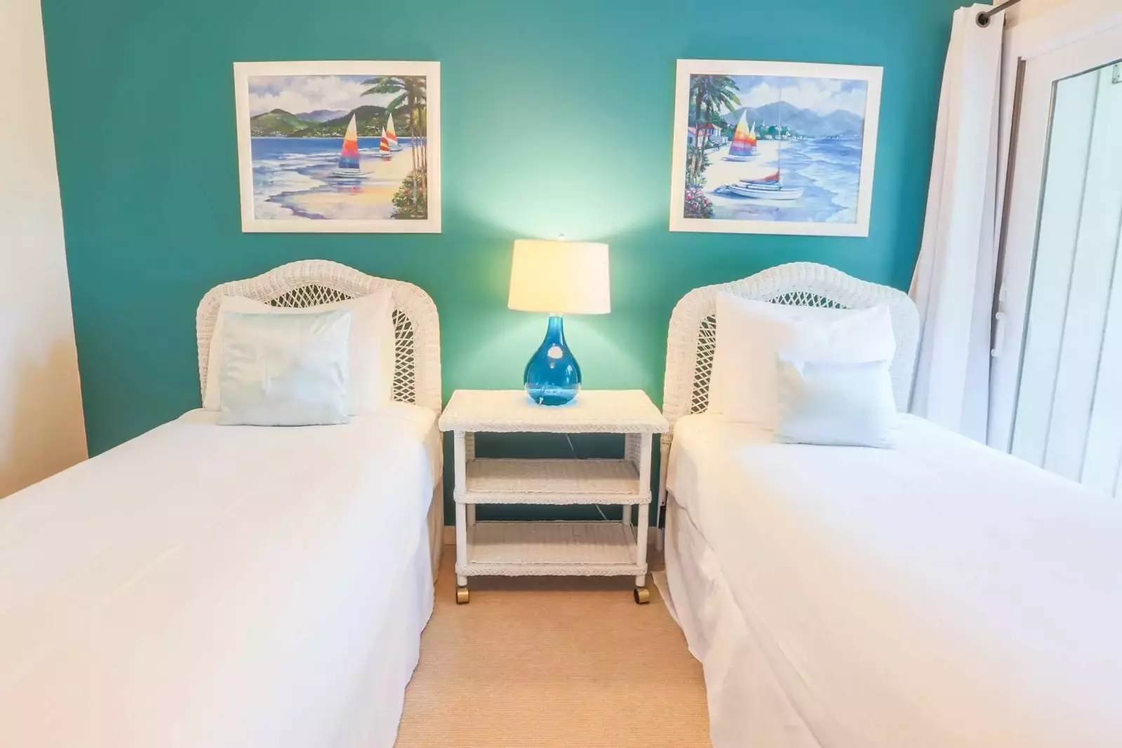 This lovely guest bedroom is located on a level mid-way between the ground floor and the master suite.