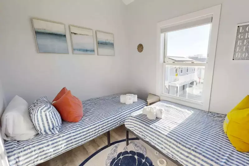 Your kids will love the twin bedroom!