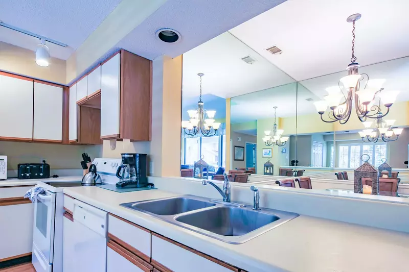 There's plenty of room to prepare your family's meals within the spacious kitchen.